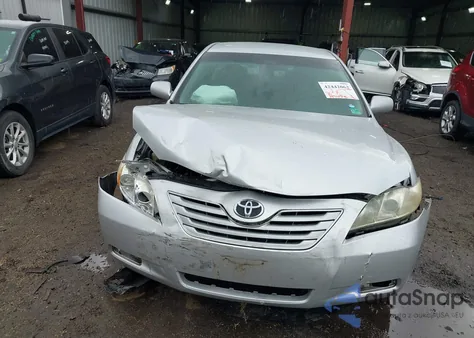 2009 Toyota Camry Le z USA, uszkodzony, nr VIN 4T1BE46K19U403352